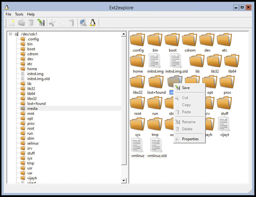 Browsing the Linux directory structure in Ext2Read before saving recovered files locally.